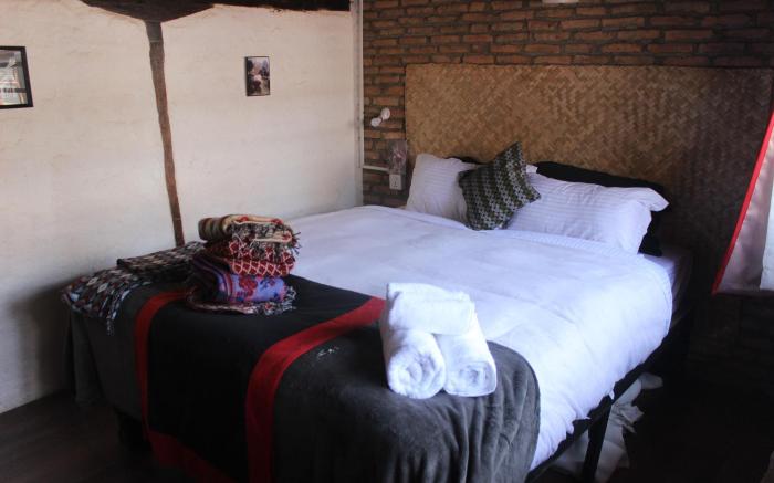 Hira Guest House
