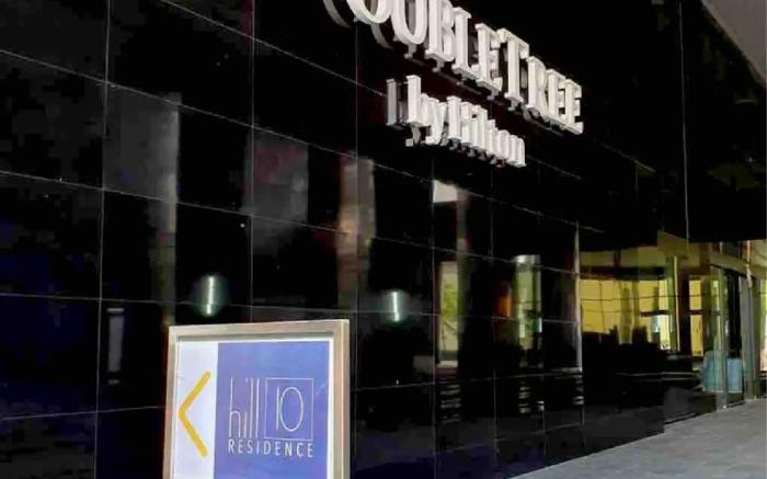Sky pool 4 star hotel grade stay in i-City 15