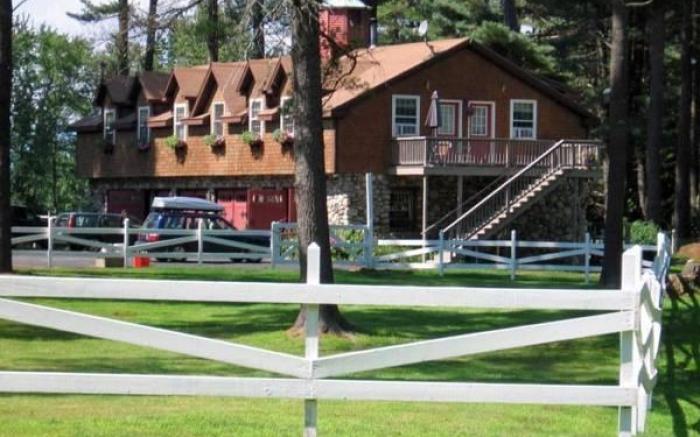 Old Saco Inn