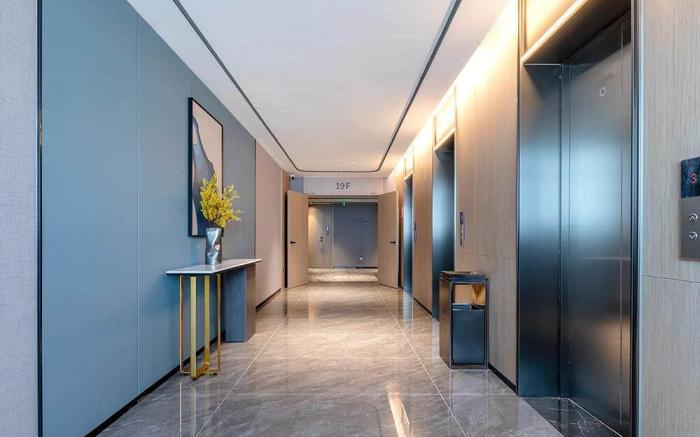 Country Inn & Suites by Radisson Jiujiang Balihu International Automobile City