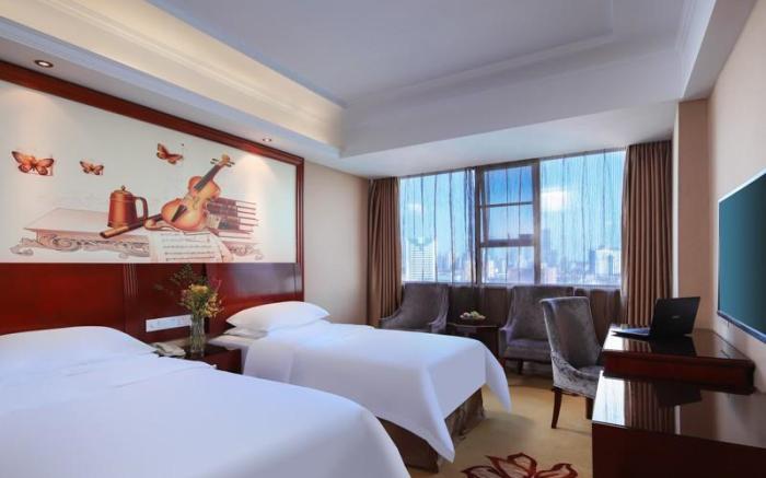 Vienna Hotel Jiangxi Nangchang Bayi Square