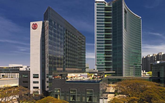 Sheraton Grand Bangalore Hotel at Brigade Gateway