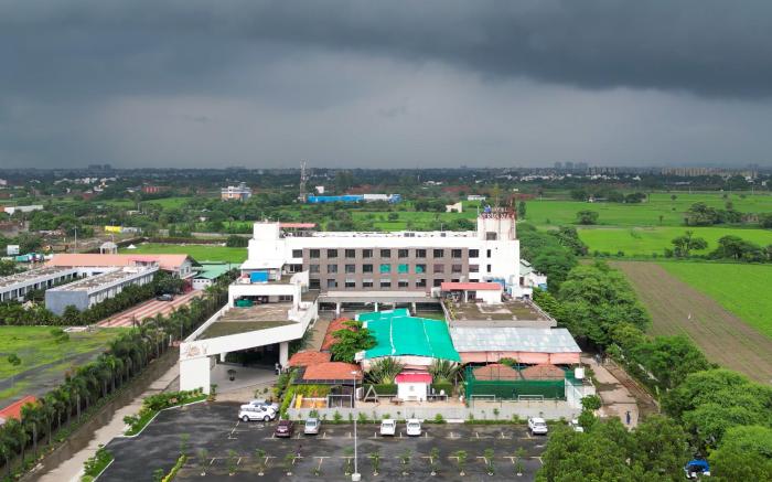 Monk's Nirvanaa Hotel & Resort
