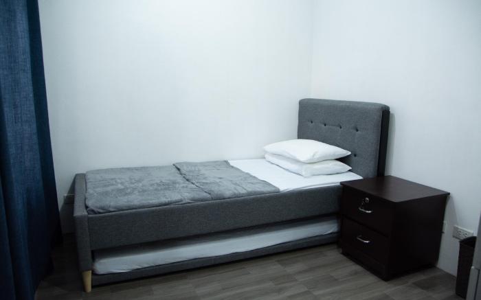 Gibbz Apartelle (Unit 205) Imus, Cavite