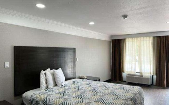 Studio 6 Suites Hinesville, GA