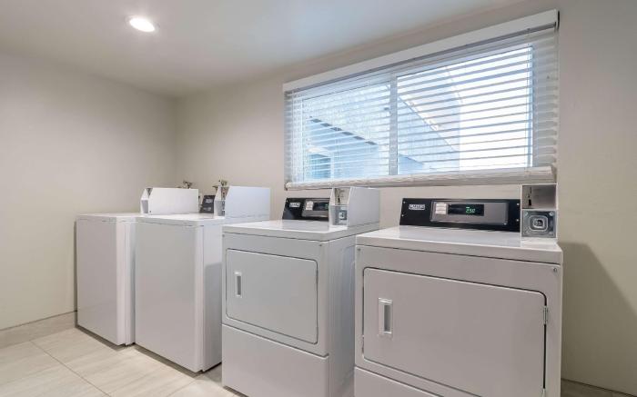 Studio 6  Suites Perris, CA