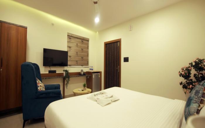 Radhe Suites