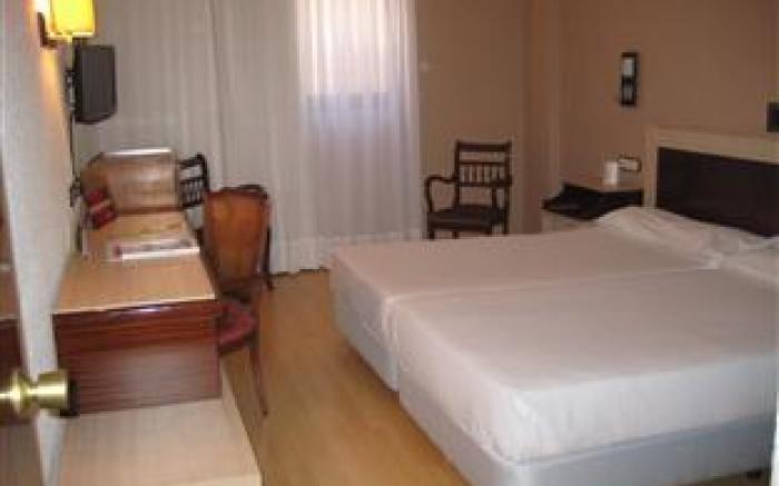 Hotel Zaragoza Royal