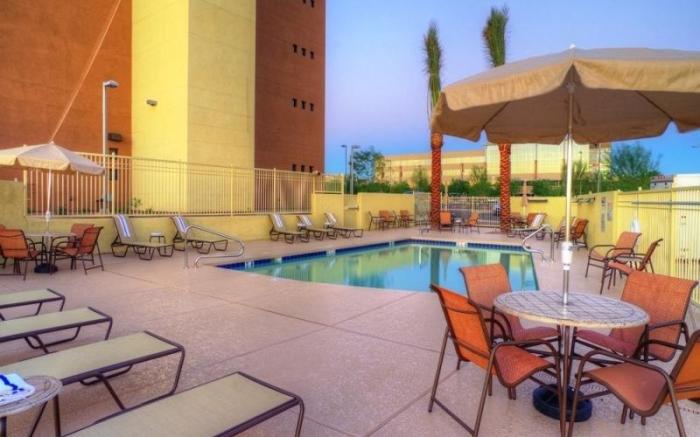 Holiday Inn Express & Suites North Phoenix/Scottsdale By IHG