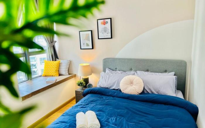 Royal Seaview Hideaway 3BR @ DangaBay 8-10pax