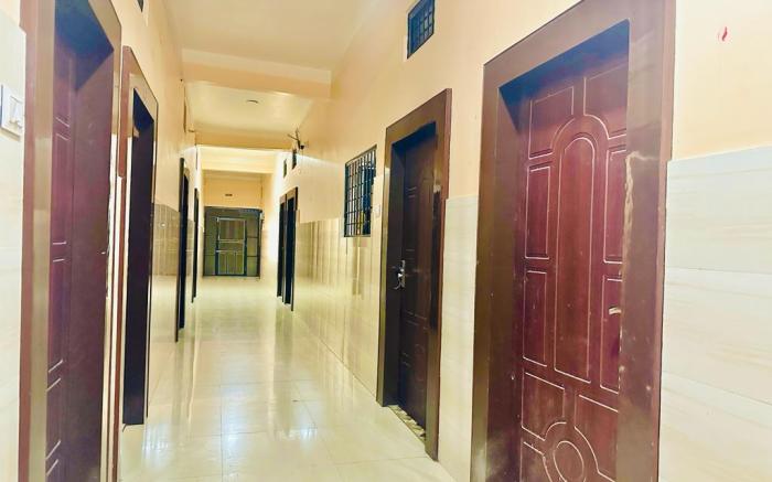 Hotel Black And White