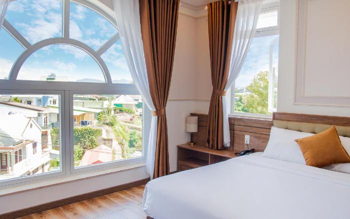 PINE VIEW HOTEL DALAT