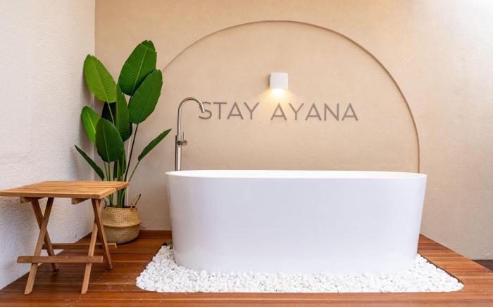 STAY AYANA