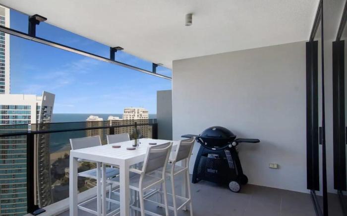 Circle On Caville 33rd Floor Apartment Ocean Views