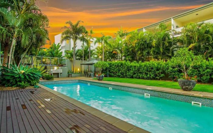 2BR Study Oasis in Beautiful Bulimba