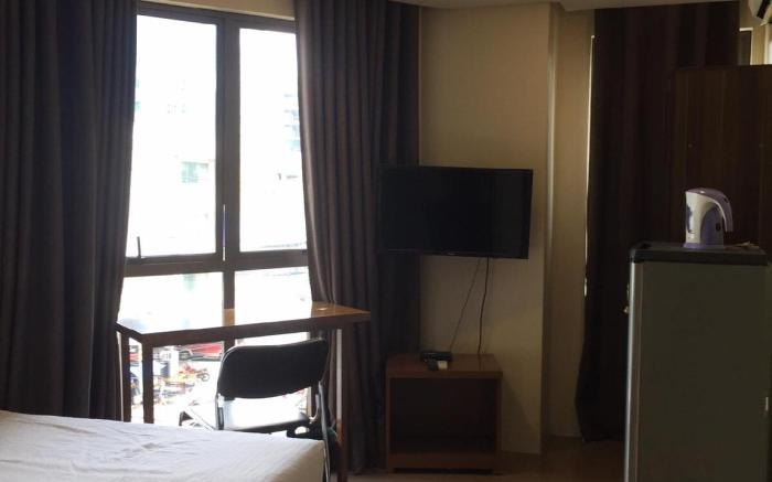 Spacious Studio Apartment B303