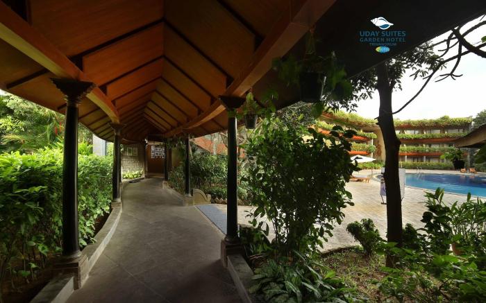 Uday Suites - The Garden Hotel
