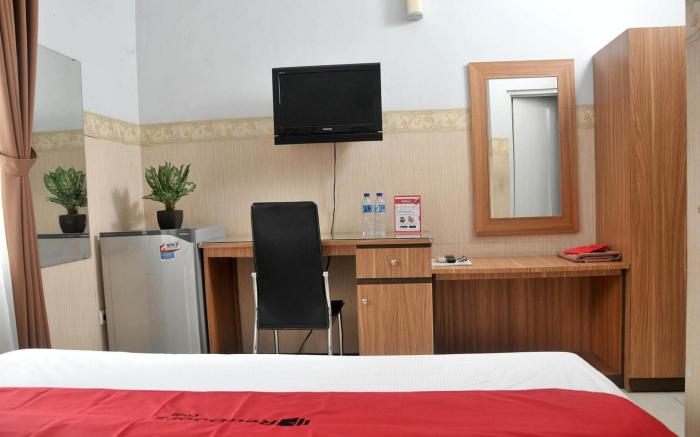 RedDoorz Plus near Undip Tembalang