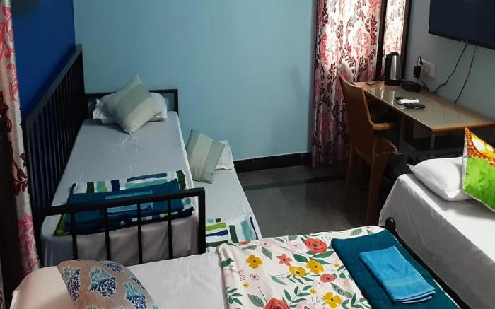 Konnectify Quintuple - 5 Person Room Suite