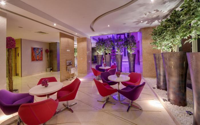 E Hotel