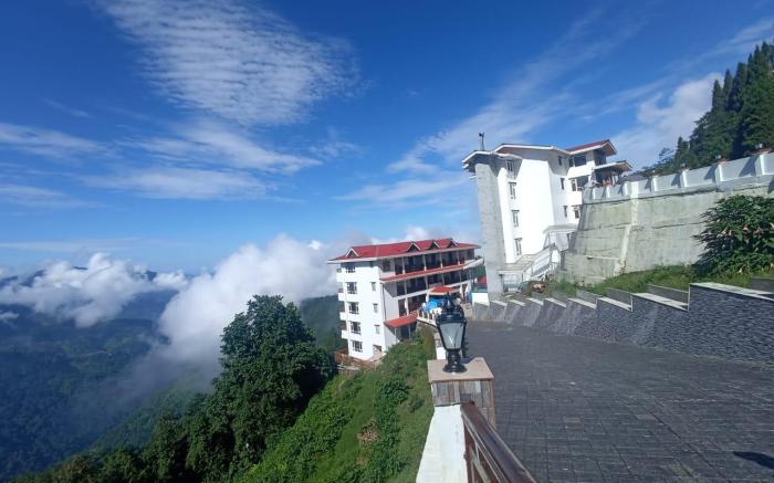Voyage Glenz Resort
