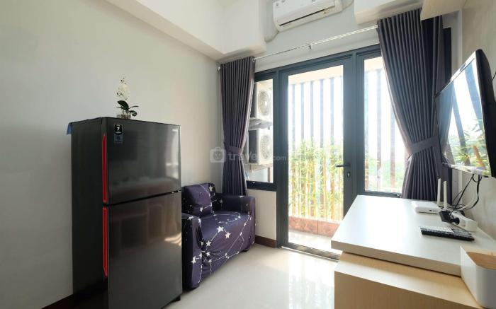 Comfortable 2BR Royal Heights Apt By Travelio