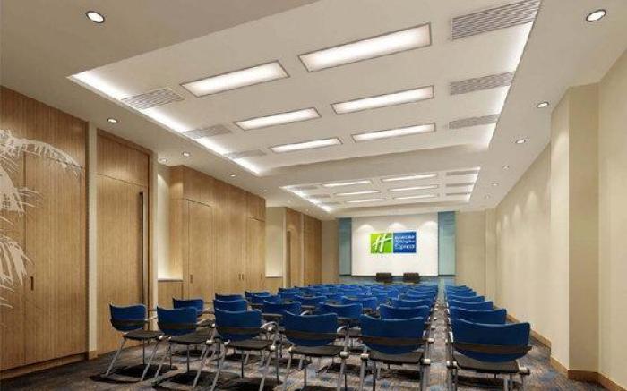 Holiday Inn Express Langfang Park View By IHG