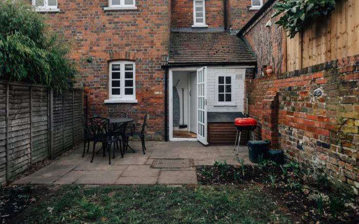 Chalk House - Pet friendly - From £125 Per Night