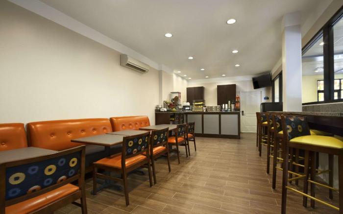 Days Inn by Wyndham Fultondale