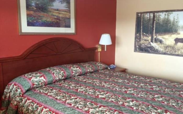 DeQueen Courtyard Inn