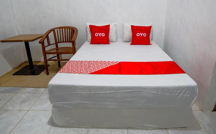 OYO 93161 Nurul Hikmah Homestay Syariah & Sport Center
