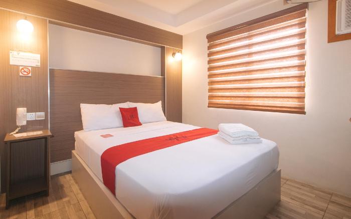 RedDoorz @ Washington Guest House Olongapo