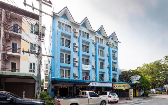 Si Fah at Bangsaen Hotel