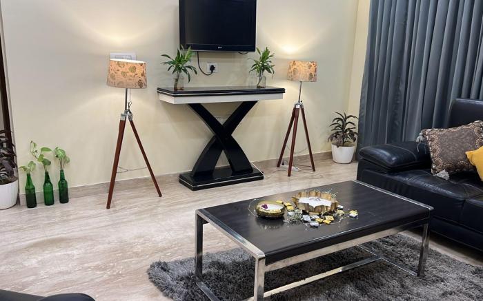 Lime Tree 3BHK Serviced Apartments DLF Phase -5 