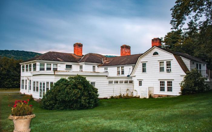 Blackberry River Inn