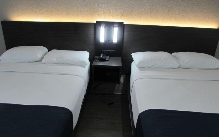 Motel 6 West Des Moines, IA