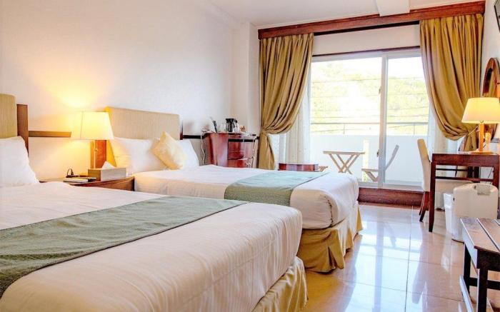Hundred Days Hotel Higashi village