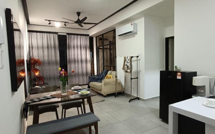 Sky Infinity Pool/2R2B/2-6pax/8minJonker/Malacca