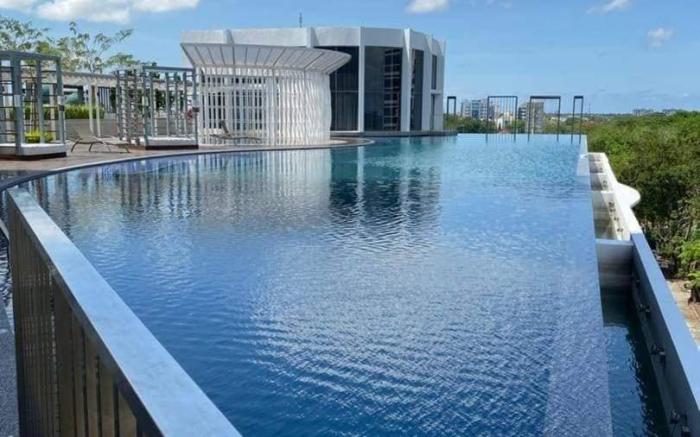 AuranadTroika Level15 Cityview Wifi Netflix