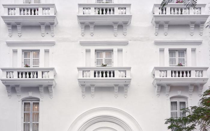 Manoir Des Arts Hotel