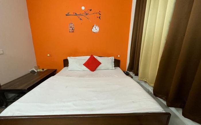 Hotel royal golden - CHANDIGARH