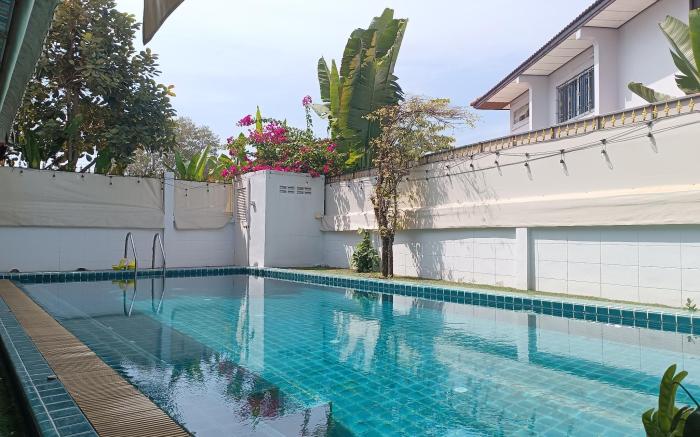 teppsit road 5 BR Villa