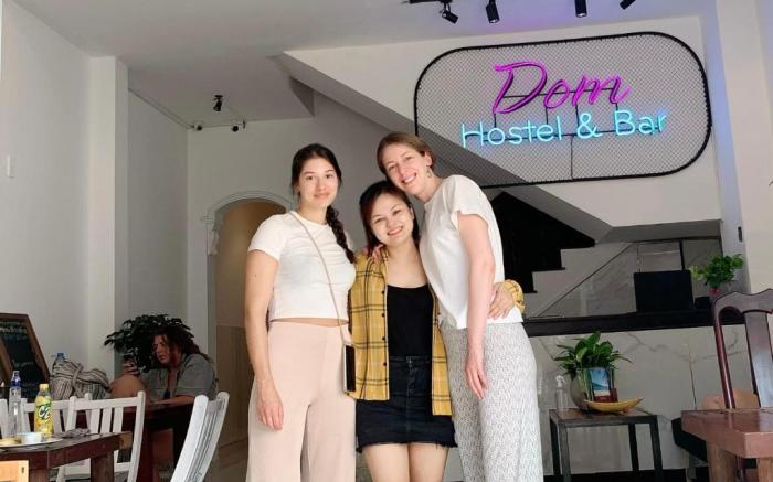 Dom Hostel and Bar