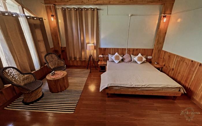 Boho Grove Cafe & Stay 