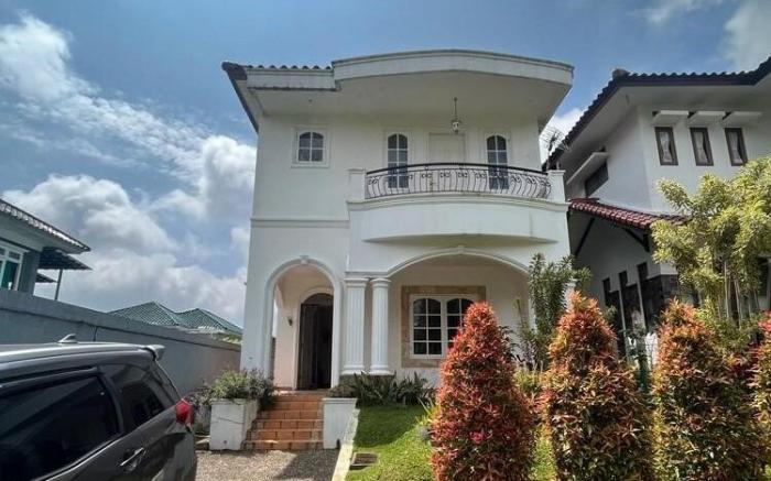Villa MaMA Puncak resort