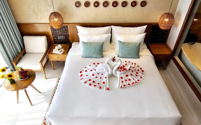 Little Gem. An Eco-Friendly Boutique Hotel & Spa