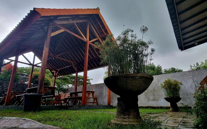 Mayeka Transit Hostel Bandara Internasional Lombok