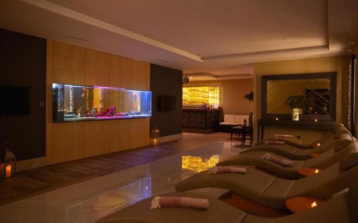 Premier Vista Hotel