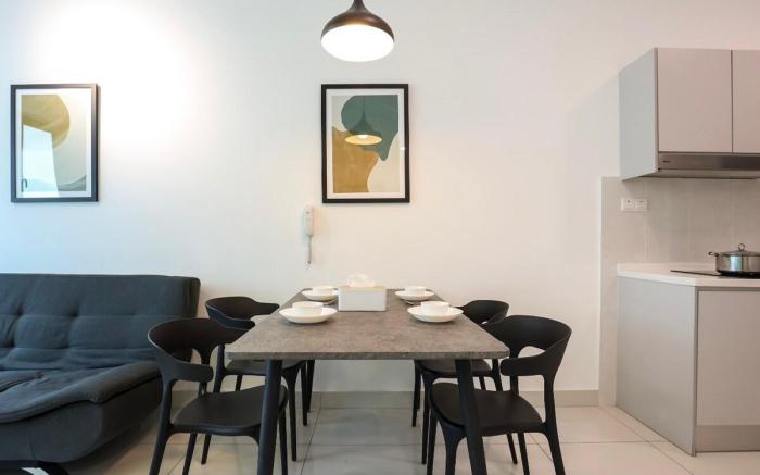 Bandar Sunway@ Family unit 5 pax by Nexx Field