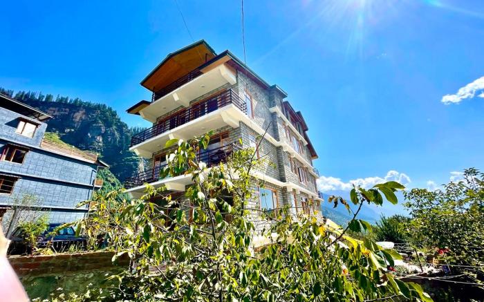 Manali Outdoor Retreat by Sheosante